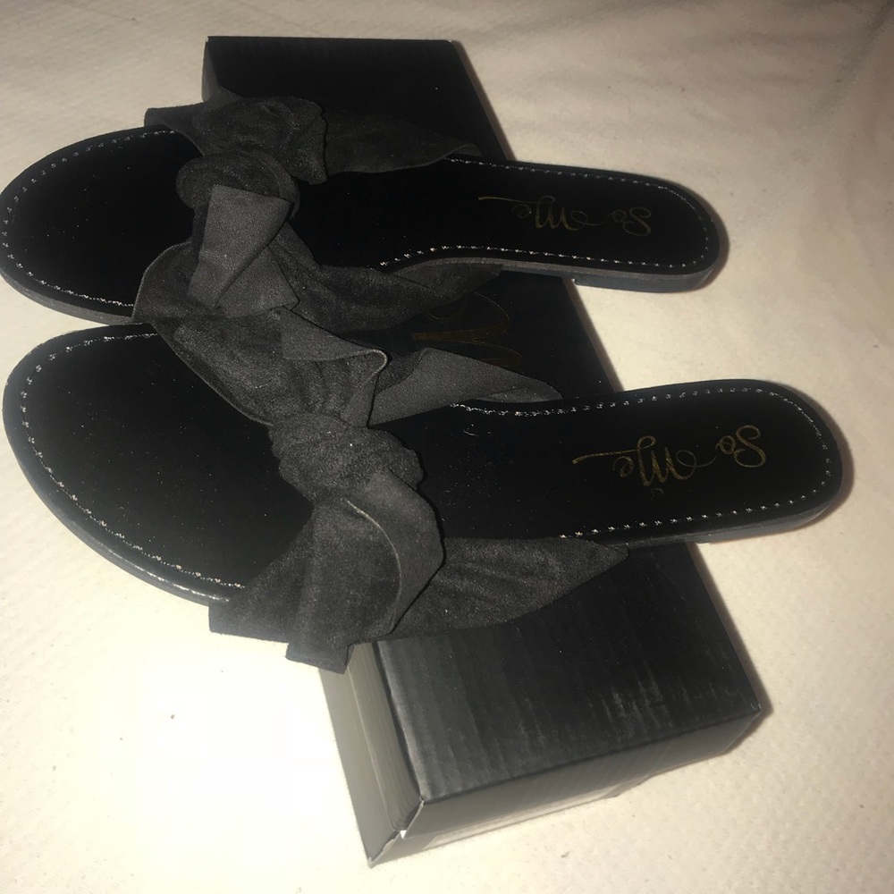 Fashion nova sandals